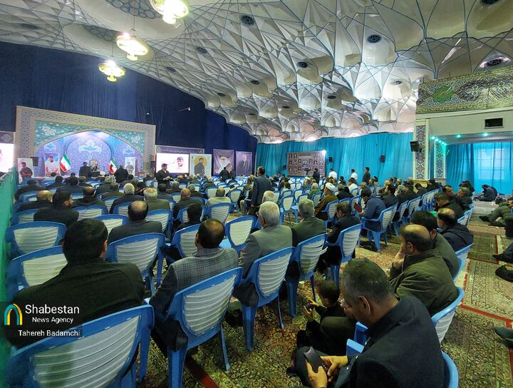 بزرگداشتی برای شهید احد زرنگی‌پور که بیش از ۷۰۰ مصاحبه در حوزه ایثار و شهادت ثبت و ضبط کرد