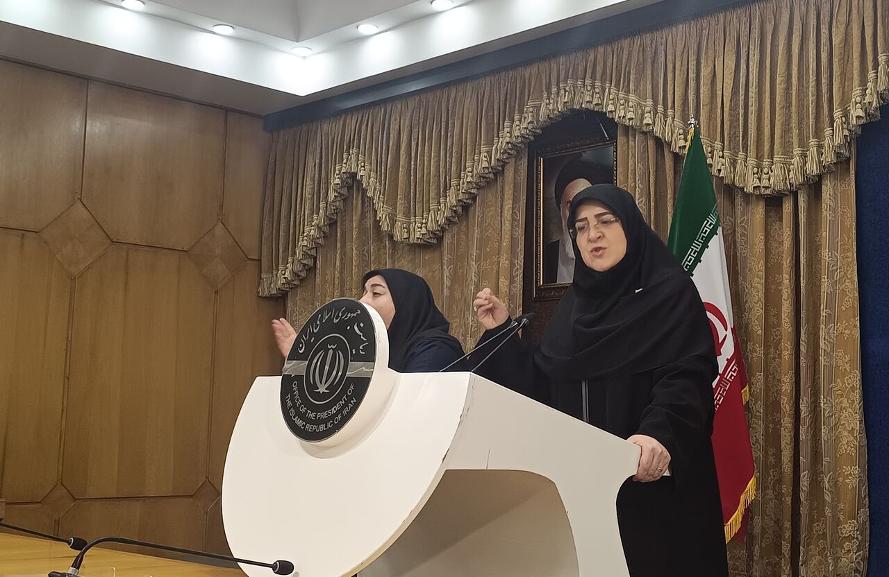 مصوبه دولت درباره صدور گواهینامه رانندگی موتورسیکلت بانوان در هیئت تطبیق بررسی میشود