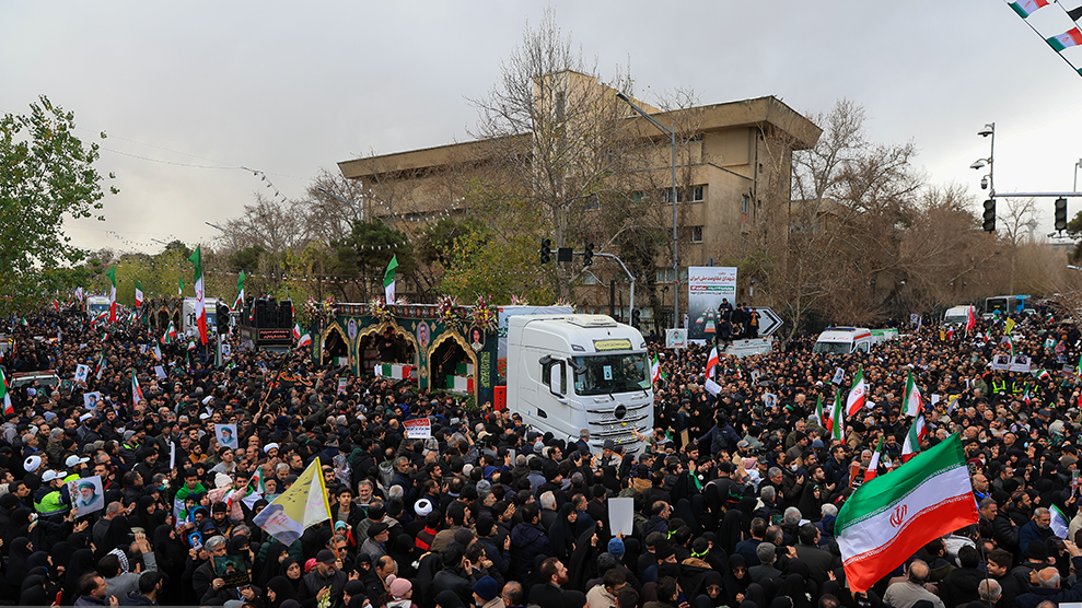 تشییع پیکرهای شهدای مقاومت ملی/ آسمان تهران در سوگ شهدا بارید