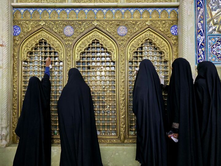 حضور بانوان تازه‌مسلمان ۱۱ کشور در مراسم غبارروبی حرم بانوی کرامت