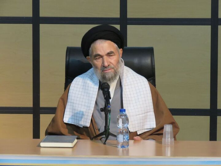 آتش زدن مسجد و بقاع متبرکه کار گروه‌های تکفیری است