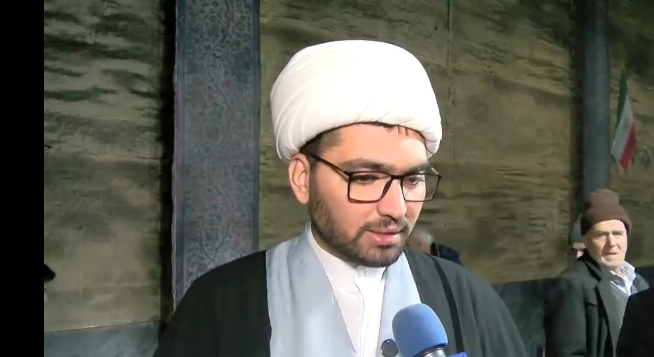 هتک حرمت آشوبگران به مساجد و اماکن مذهبی/ مسجد خانم الانبیاء شهر اراک در آتش خشم اغتشاشگران