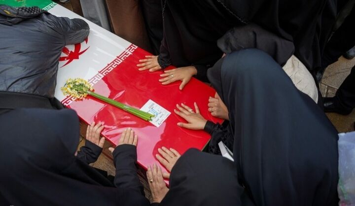 تشییع کوچکترین شهید اغتشاشات ایران در نیشابور