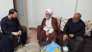 دیدار نماینده ولی فقیه گیلان با خانواده‌های شهدای تروریستی اخیر