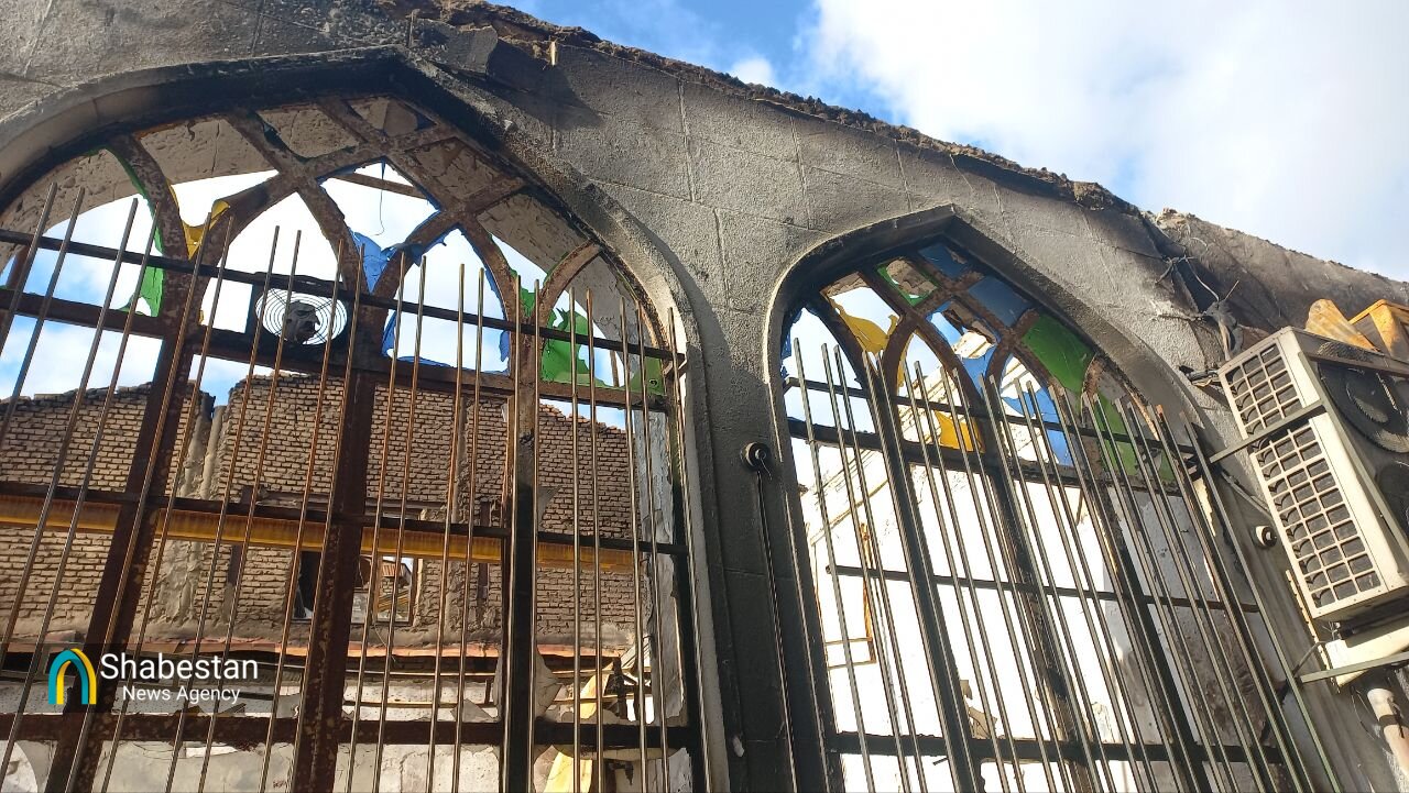 تیرهترین شبها برای اماکن مقدس؛ آتشِ آشوب به قلب مساجد