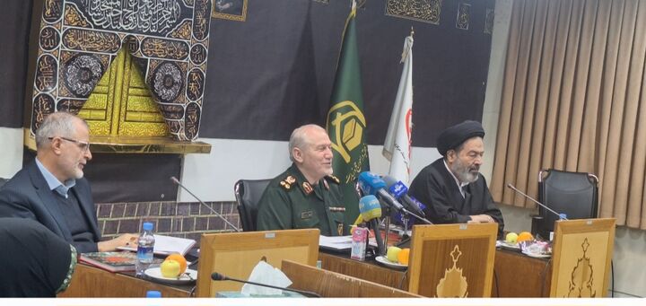 سردار صفوی: ملت ایران مسجد و امامزاده را آتش نمی‌زند/پورجمشیدیان: تخریب ۳۵۰ مسجد و حسینیه در اغتشاشات