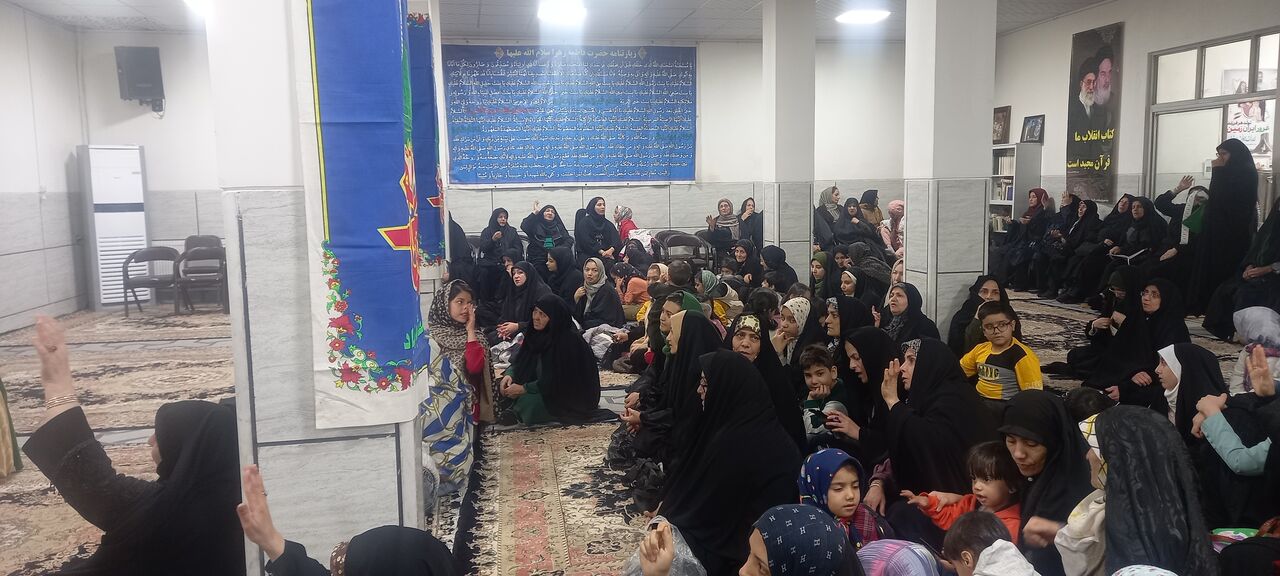 برگزاری محفل انس با قرآن با یاد شهید مدافع امنیت در آران و بیدگل