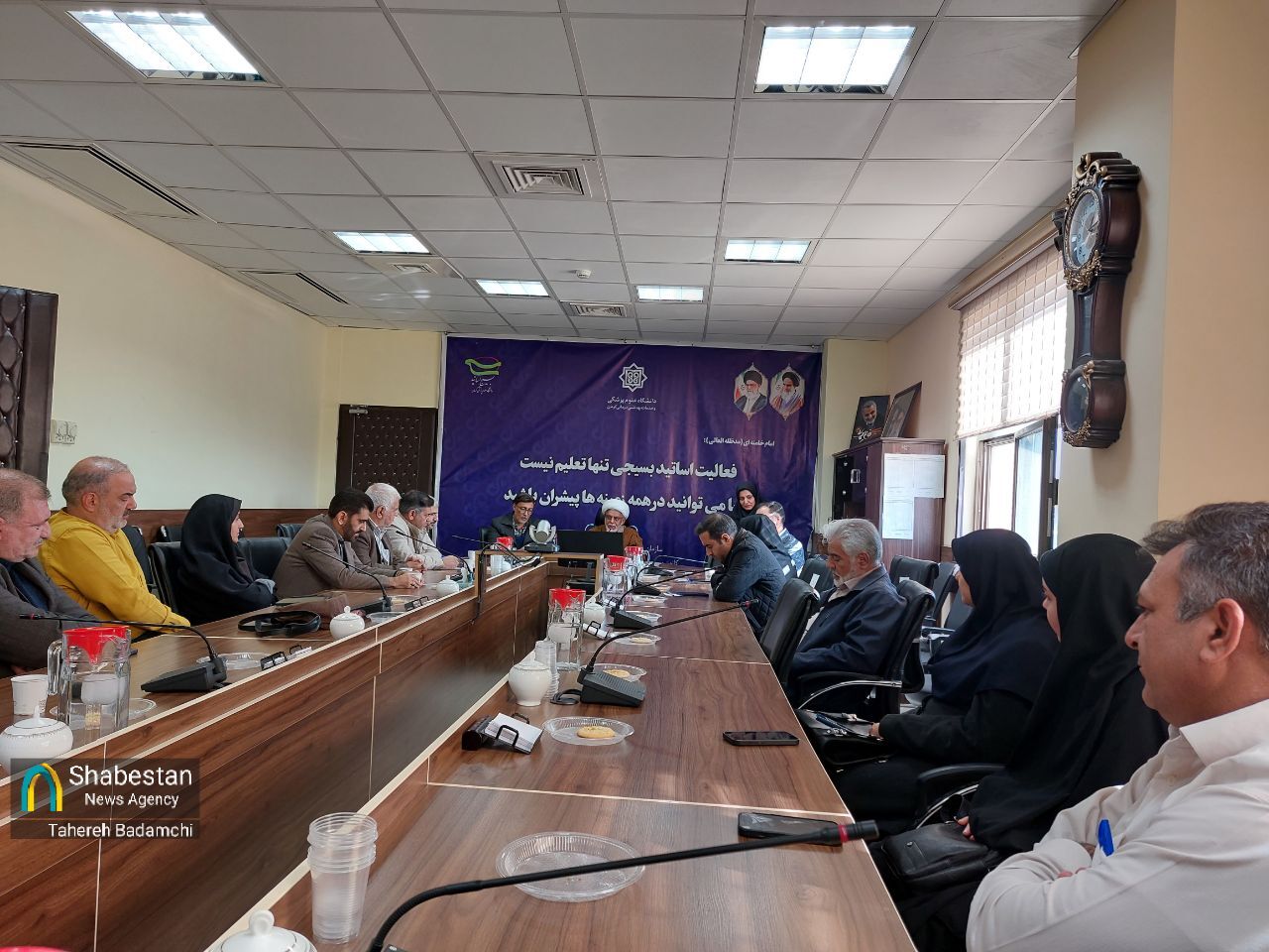 دجال رسانهای، جوانان مردد و مسئولیتی که نخبگان حوزه و دانشگاه بر عهده دارند