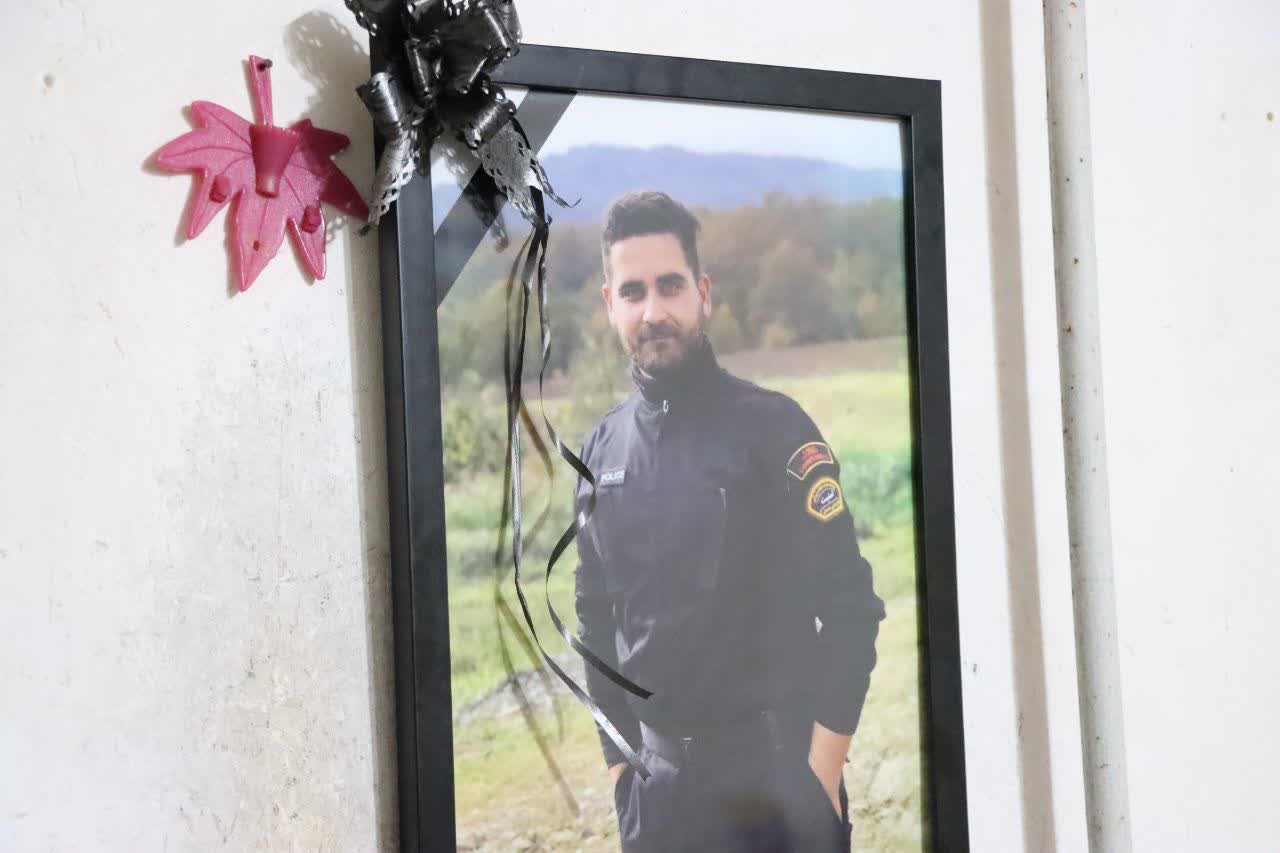 شهدای مدافعان وطن، حافظان بزرگترین سرمایه کشور «امنیت» هستند