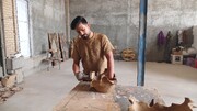 کارآفرین بیرجندی که چوب در دستان او جان می‌گیرد
