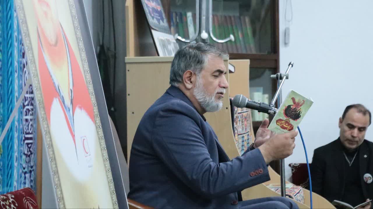 وحدت در برابر دشمن ضروری است