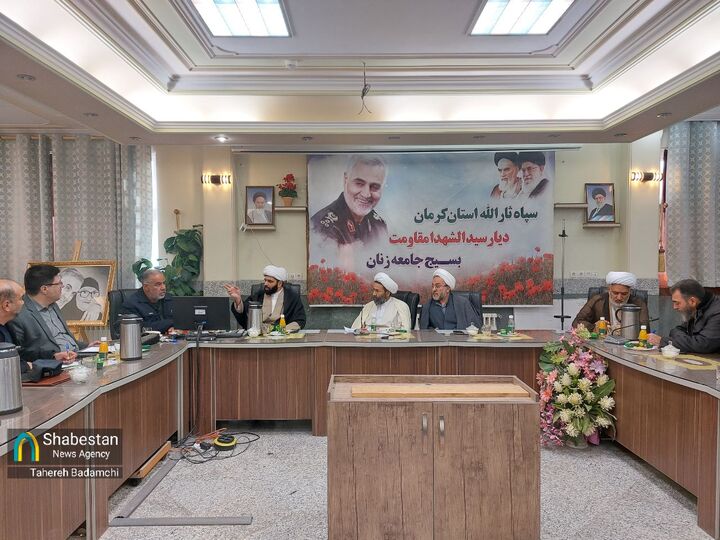 تأکید کمیته مساجد ستاد دهه فجر کرمان بر جهادتبیین به عنوان پیوست اصلی جشن‌های سالگرد پیروزی انقلاب