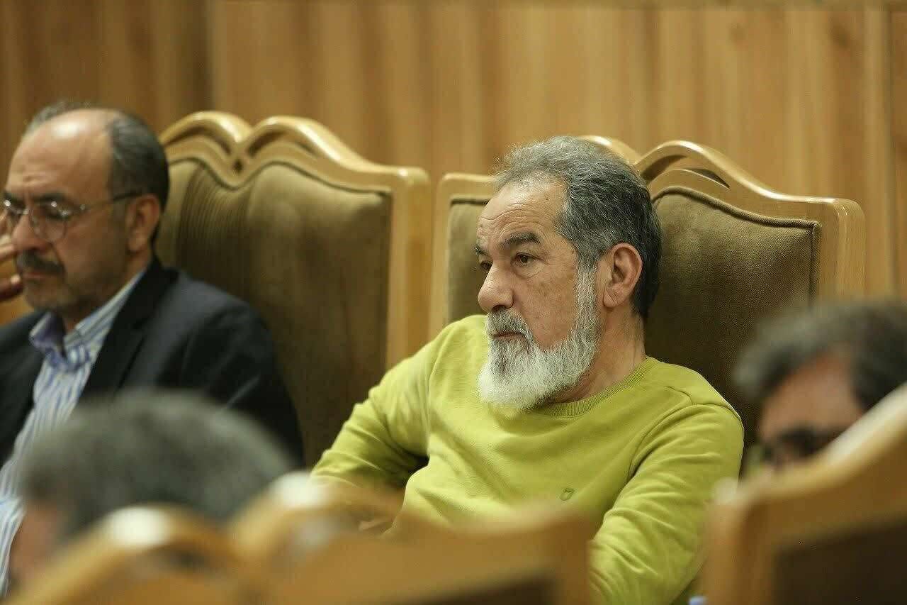 باید به سمتی برویم که وطن‌فروشی هزینه داشته باشد