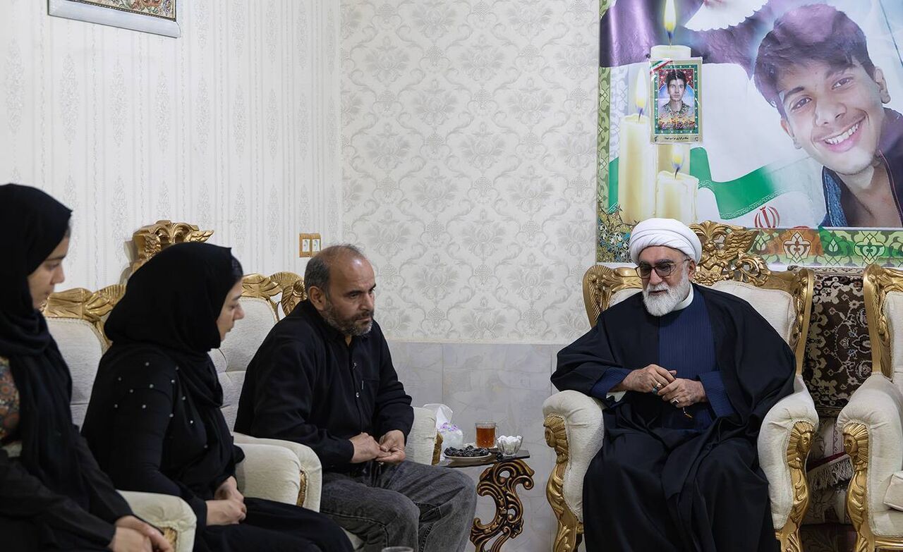 خون شهدا ماهیت واقعی جریان اغتشاش را رسوا کرد