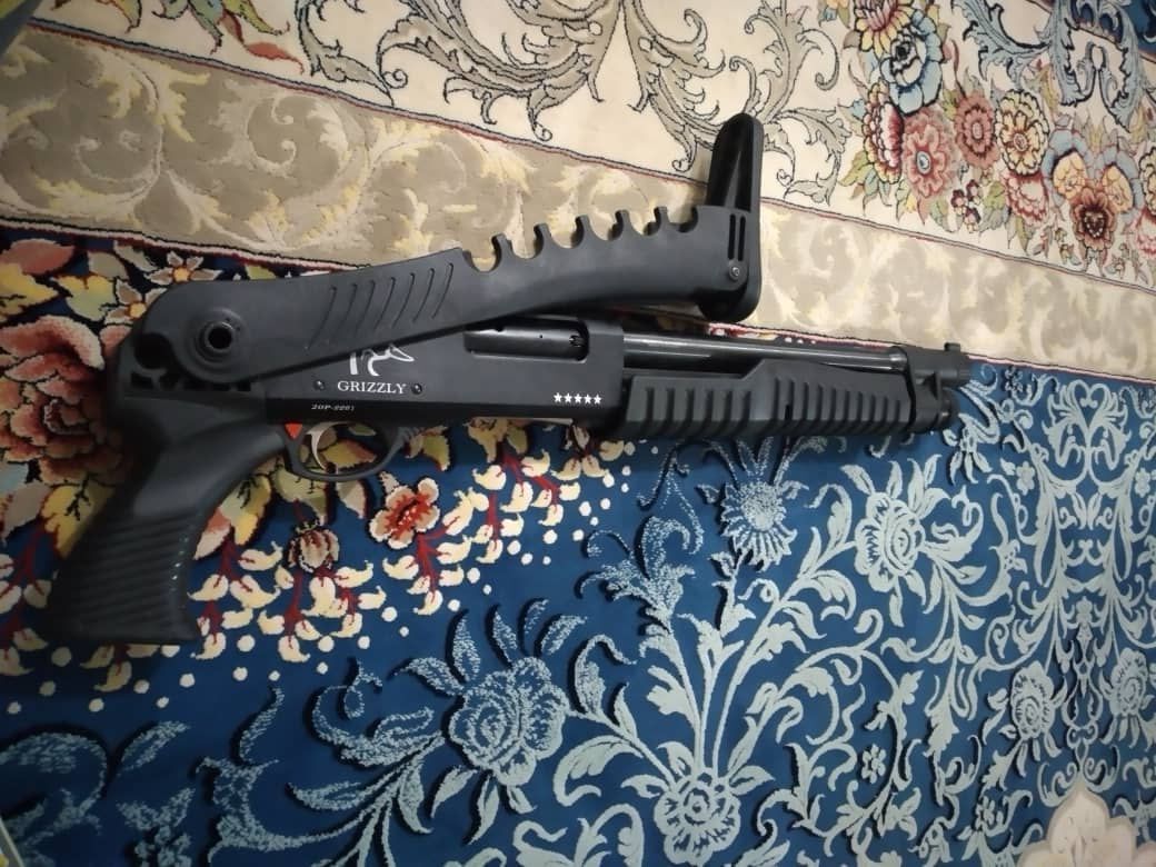 تصاویری تازه از کشف سلاحهای اغتشاشگران در کرمان