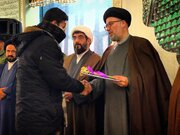 پاسداران انقلاب غبار از ضریح امامزاده ابراهیم (ع) زنجان شستند 