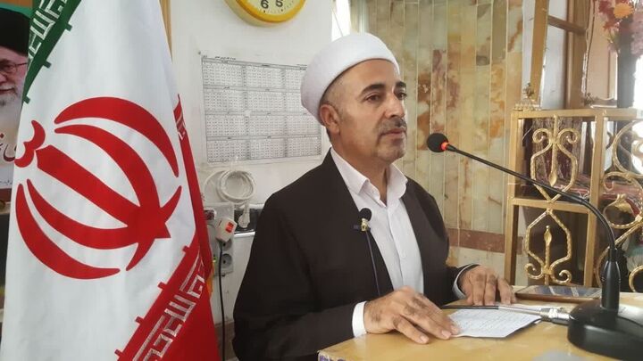 رهبری در تمام ازمات و سختی ها پشتوانه مردم بودند