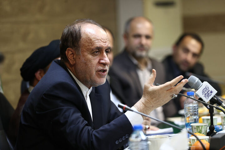 دشمن سه مولفه تفکیک‌ناپذیر ایران متمدن، اسلام ناب و حضور مردم را مورد حمله قرار داده است