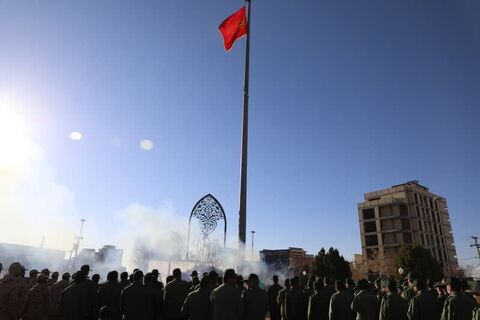 اهتزاز پرچم امام حسین (ع) در شهرکرد