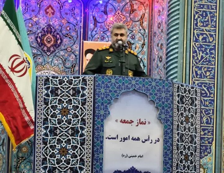 سپاه خار چشم و استخوان در گلوی دشمنان