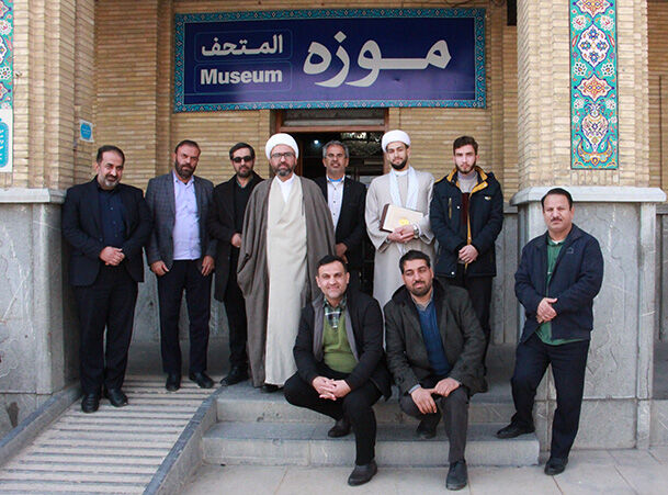بازدید مدیران کانون‌های راهبر مساجد جنوب کشور از موزه شاهچراغ(ع)