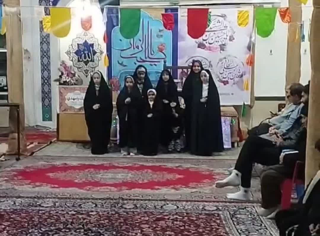 جشن میلاد امام حسین(ع) همراه با بازگشایی پایگاه بسیج در کوی صالح آباد اراک برگزار شد
