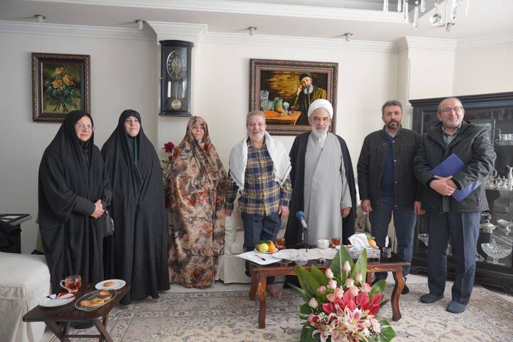 حضور نمایندگان رهبر انقلاب در منازل تعدادی از جانبازان سرافراز