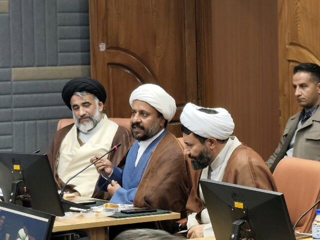 آغاز هماهنگی‌های دهه فجر در کردستان؛ تأکید مسئولان بر مشارکت مردمی، جهاد تبیین و آرامش اجتماعی