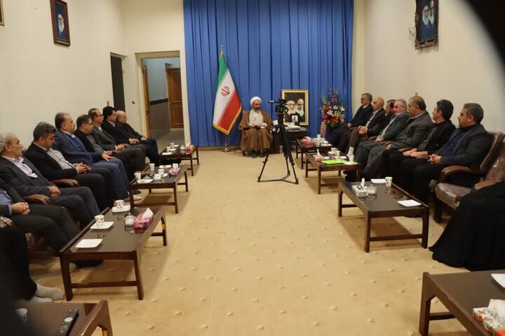 جمهوری اسلامی ایران سدی در برابر استکبار