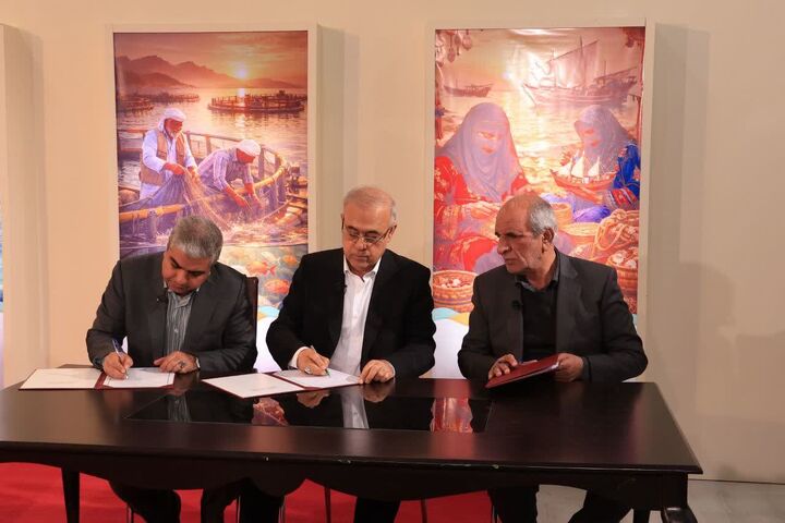 امضای چهار تفاهم‌نامه و قرارداد در راستای توسعه دریاپایه هرمزگان