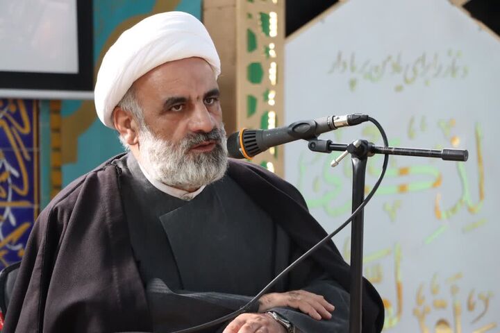 ملت ایران  وارث مکتبی است که ترس و خوف در آن راه ندارد