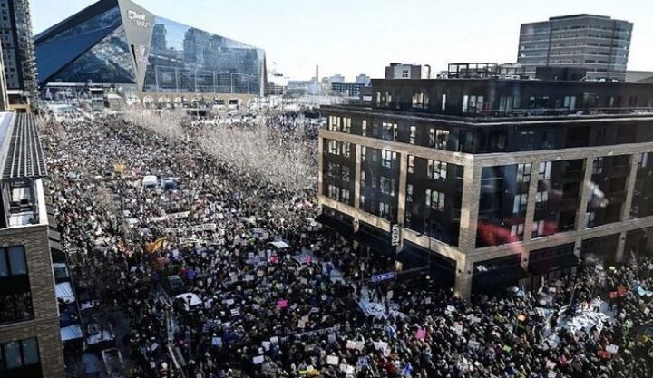 مینه‌سوتا در آتش و خون؛ حماقت‌های ترامپ چطور از مهاجران کشته می‌گیرد؟