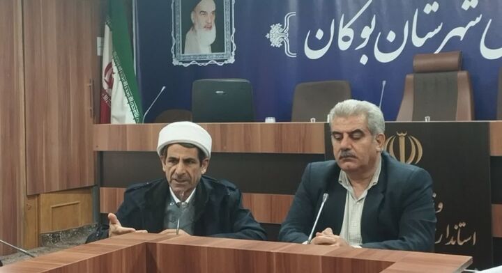 با اتحاد پشت دشمن را خواهیم شکست