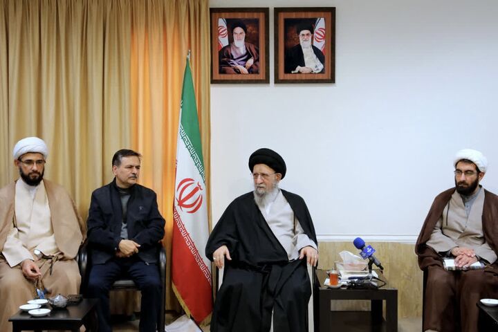 ٢٢ بهمن امسال باید باشکوه تر از سال های قبل برگزار شود