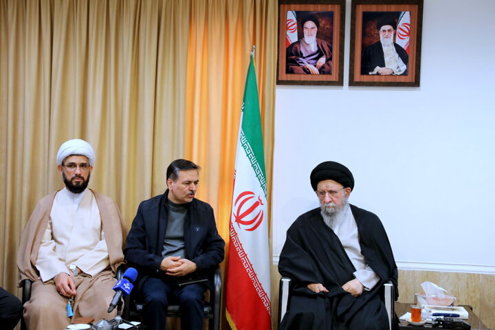 ترویج فرهنگ پرسش و پاسخ در دهه فجر؛ صدای جوانان در گلستان شنیده شود