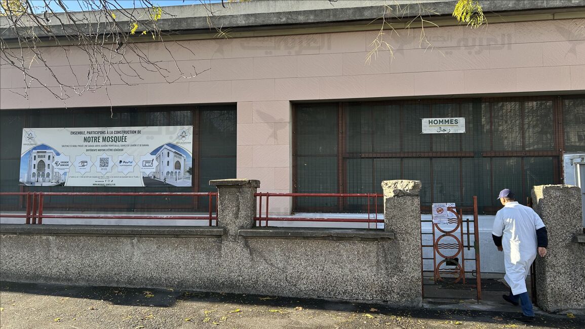 جنگ ترکیبی بین پاریس و مسکو یا تضعیف مسلمانان فرانسوی با هدف قراردادن مساجد