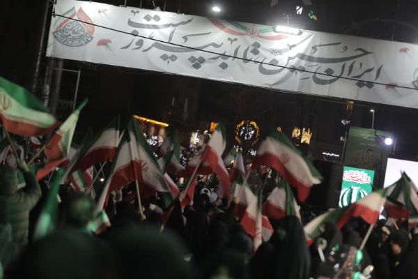 تجمع مردمی در هتک حرمت مساجد در مسجد مفتخر