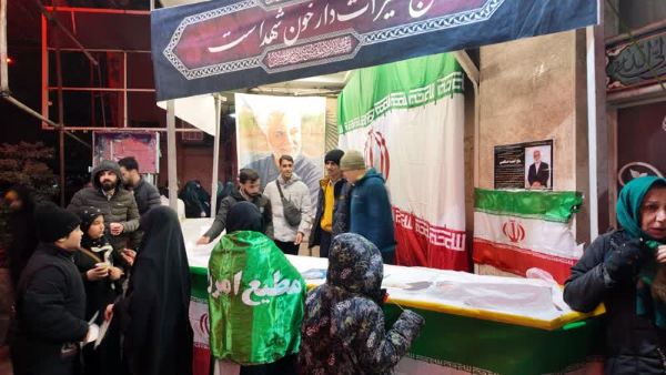 تجمع مردمی در هتک حرمت مساجد در مسجد مفتخر