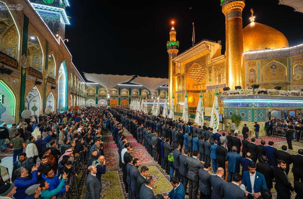 رونمایی از تاج طلایی ضریح مطهر امام علی(ع)