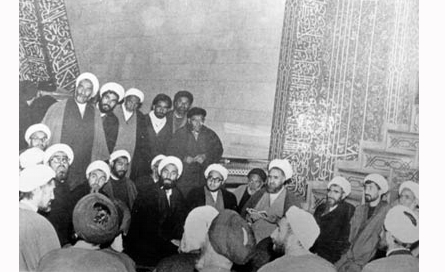 نقش مسجد دانشگاه تهران در بازگشت امام خمینی(ره) به ایران