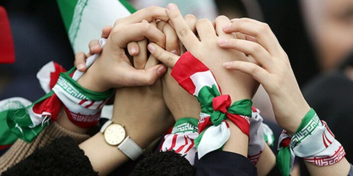 «اتحاد» با چشمانی باز