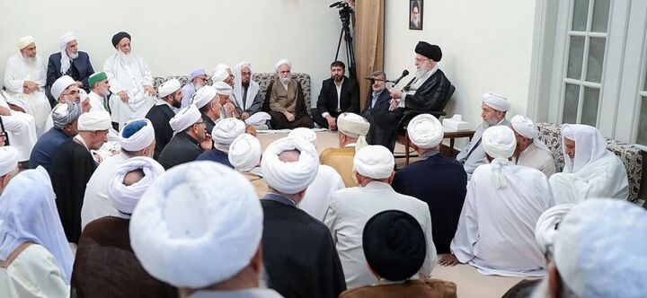 حمایت ۶۰۰ نفر از علمای اهل‌سنت سیستان و بلوچستان از رهبری مقابل تهدیدهای ترامپ