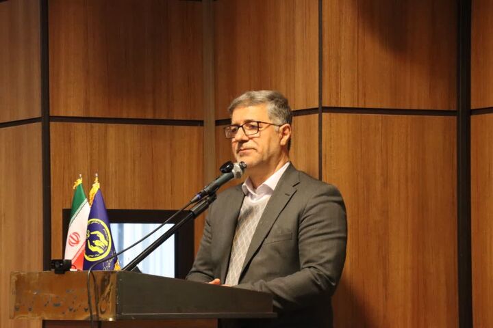 آموزه‌های دینی و انقلاب اسلامی بر محور کرامت انسان و حمایت از محرومان شکل گرفته است