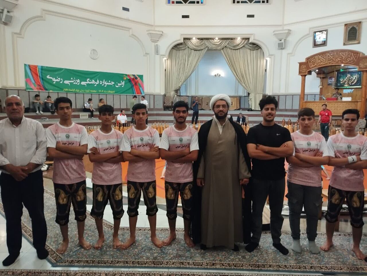 مشق عشق خادمیاران رضوی در میادین ورزشی