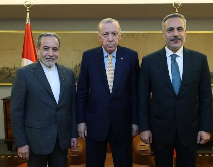 اردوغان: تنها راه حل موضوع هسته‌ای ایران دیپلماسی است/ عراقچی: ایران از مذاکره براساس احترام متقابل رویگردان نیست