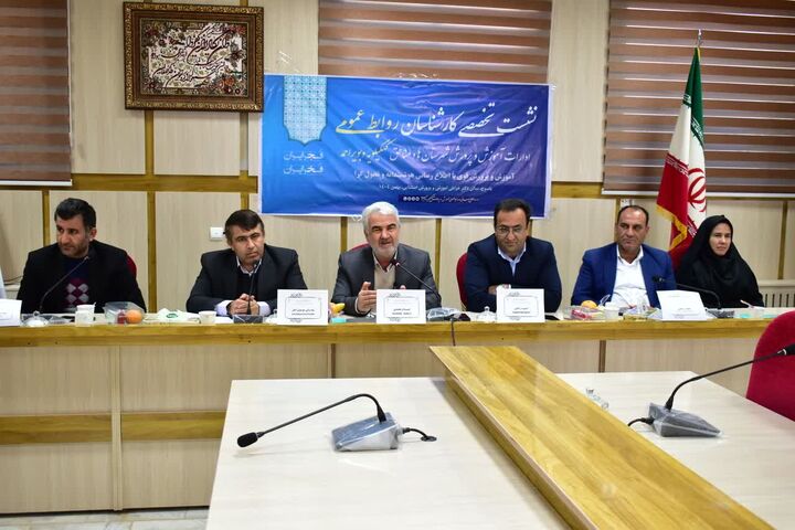 جنگ نرم آثار عمیق و خطرناکی در جامعه برجای می گذارد