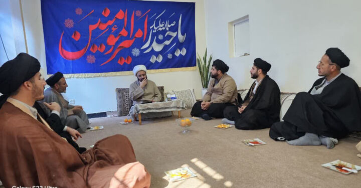 مساجد به پایگاه‌های تربیتی و فرهنگی تبدیل شوند