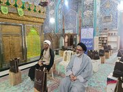 توزیع سبد کالا بین خانواده‌های کم برخوردار همسایه امامزادگان هرمزگان