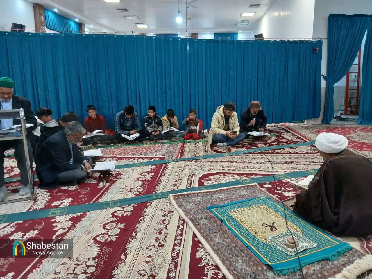 مسجد حضرت رقیه(س) مهرشهر؛ از نمازخانه ساده تا قرارگاه فرهنگی محله