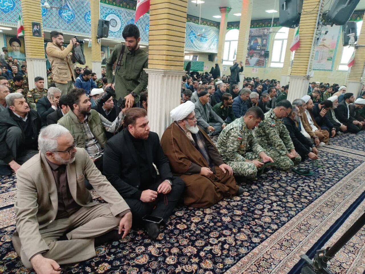 تجدید عهد دوباره مدیر کانون‌های مساجد استان کرمانشاه با شهدا